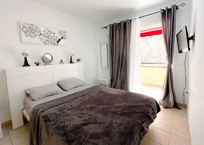 Gigantes Jardines Del Mar * Puerto de Santiago (Tenerife)