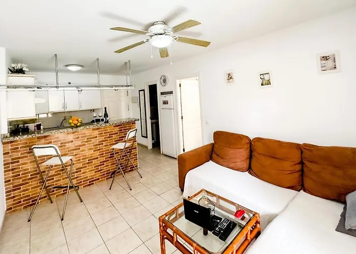 Gigantes Jardines Del Mar Apartment